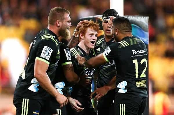 hurricanes-defeated-sunwolves-in-wellington